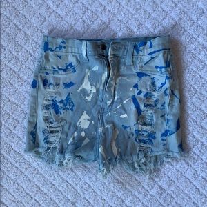 Fashion. Nova high waist jean shorts